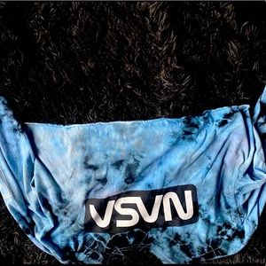 A light crop sweater